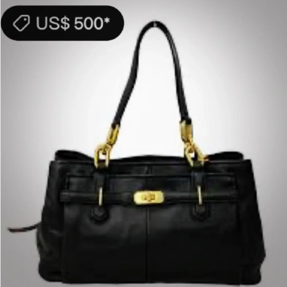 Vintage style Y2K Coach Black soft Leather Shoulder Bag with Gold Accents - Picture 3 of 17